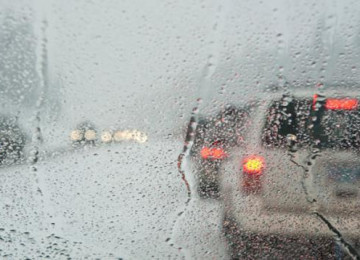 Dirigindo com segurança na chuva