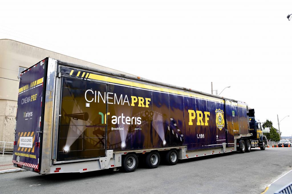 Cinema Rodoviário da PRF estará em Campos Novos nesta semana